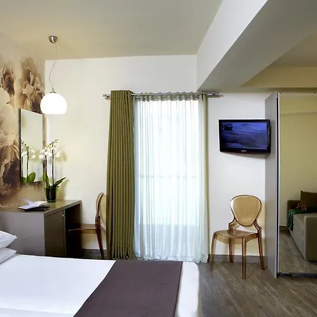 Mouikis Kefalonia Otel 3*