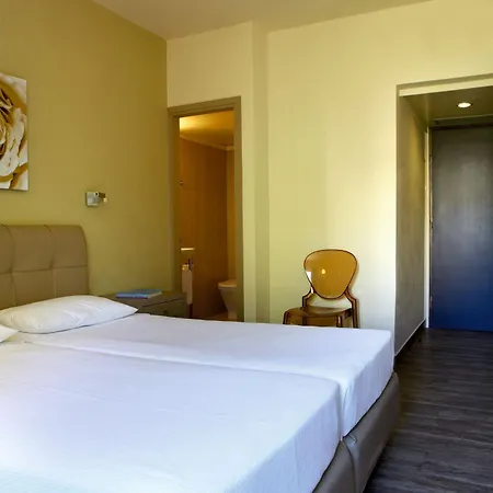 Mouikis Kefalonia Hotel 3*
