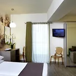 Mouikis Kefalonia Hotel 3*