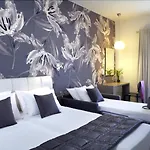Hotel Mouikis Kefalonia 3*