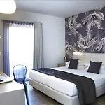 Hotel Mouikis Kefalonia 3*