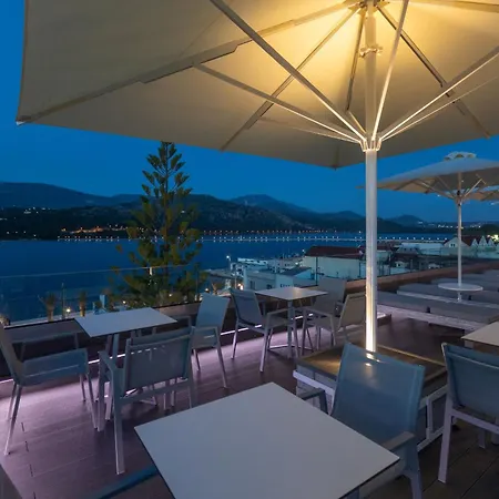 Mouikis Kefalonia Otel 3*