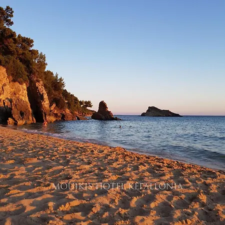 Hotell Mouikis Kefalonia 3*
