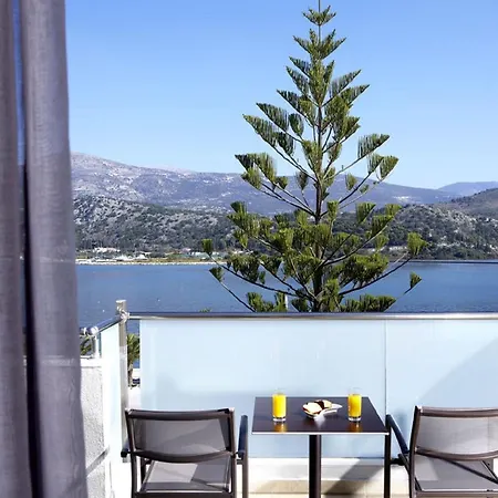 Mouikis Kefalonia Hotell