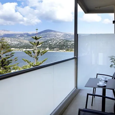 Mouikis Kefalonia Hotell