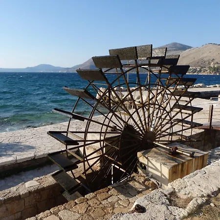Mouikis Kefalonia Hotell