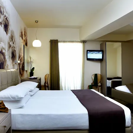 Hotel Mouikis Kefalonia 3*
