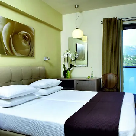 Mouikis Kefalonia Hotel