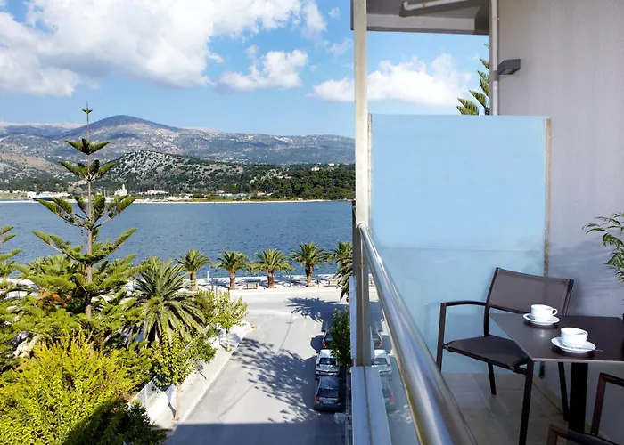 Mouikis Kefalonia Аргостолион